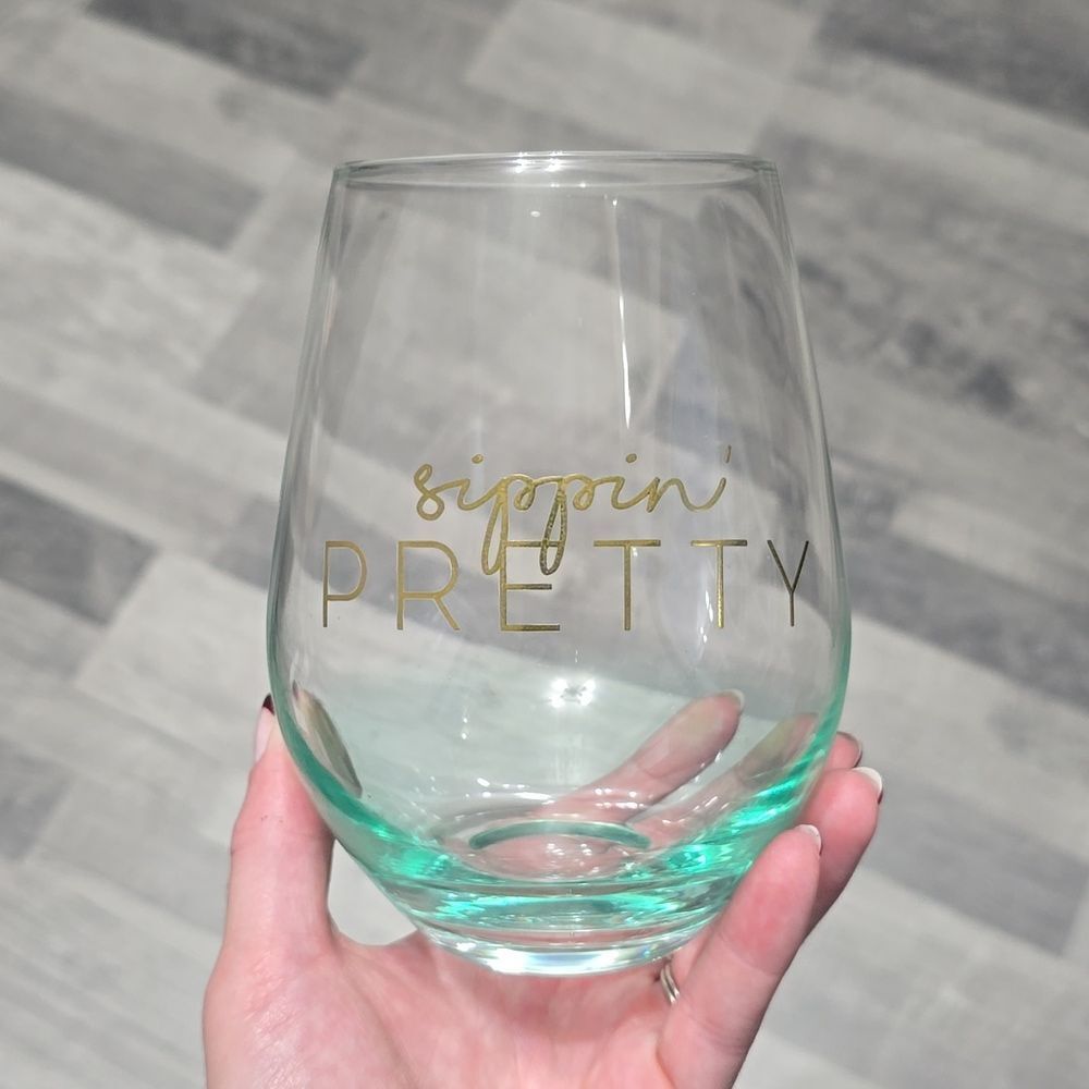 NWOT, Sippin' Pretty Oversized Wine Glass